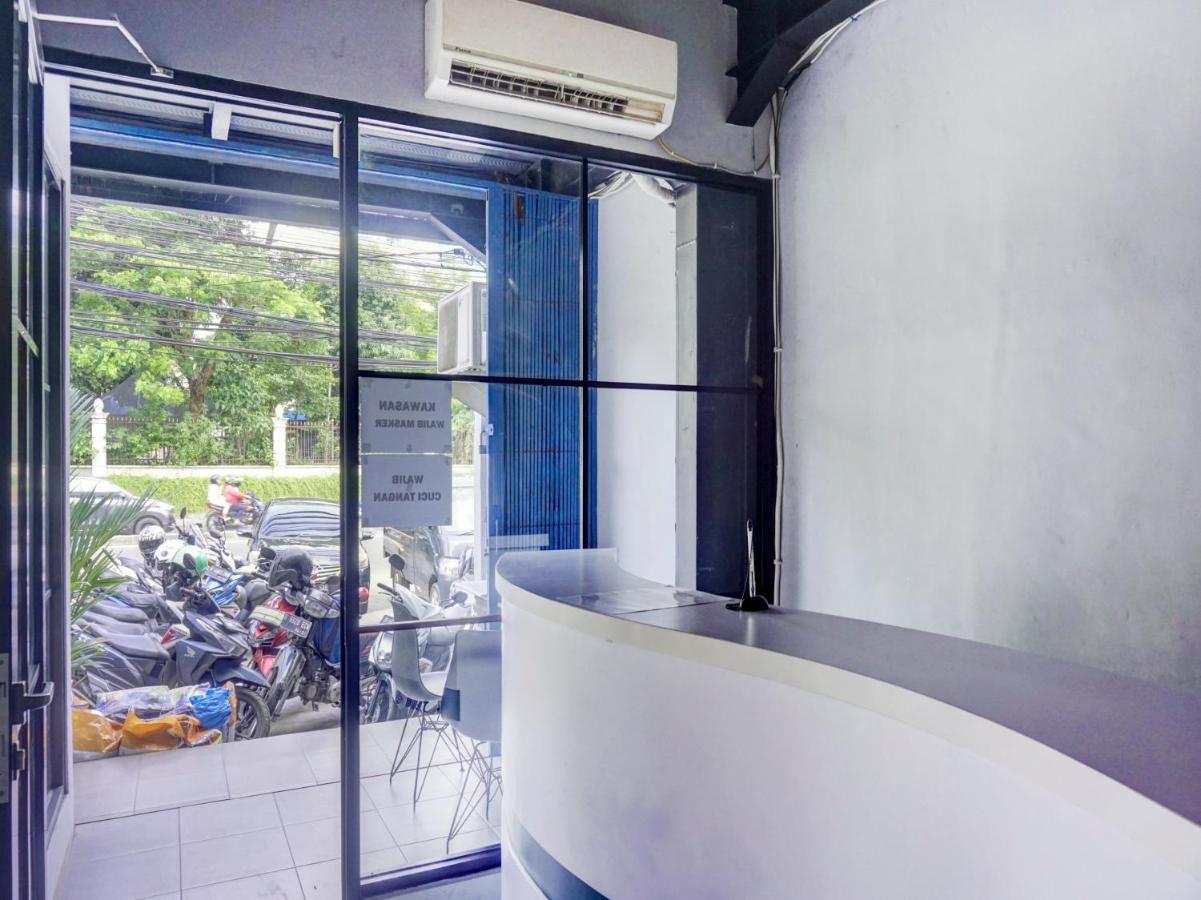 Hotel Oyo 1805 Fatmawati Mansion Syariah Yakarta Exterior foto