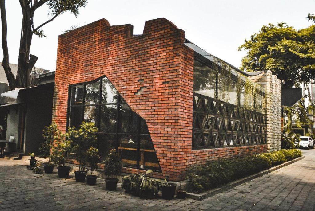 Hotel Oyo 1805 Fatmawati Mansion Syariah Yakarta Exterior foto